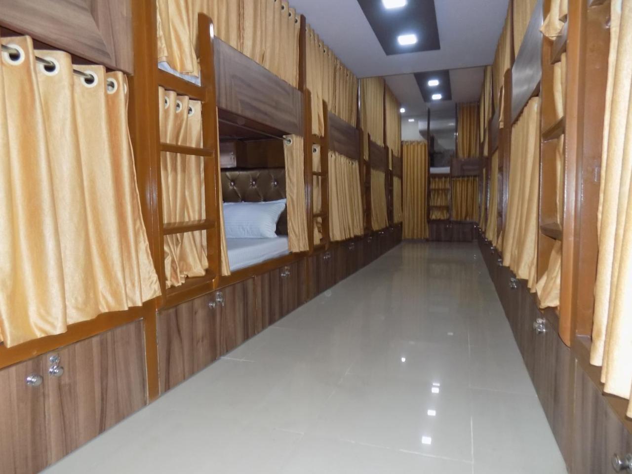 Metro Hostal